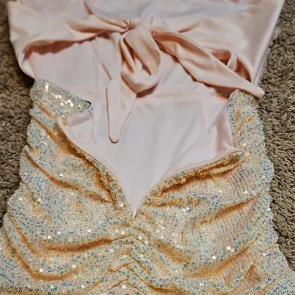 Lucy In The Sky Sequin Ruched Bodycon Dress - Picture 8 of 12